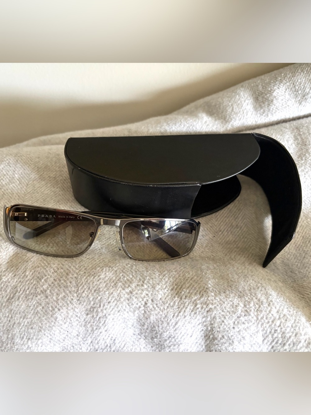 Prada Men’s Sunglasses SPR 52F - Picture 3 of 12